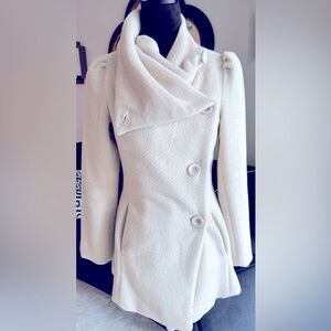 Metropark Size Small Winter white cream warm wrap jacket. Elegant!